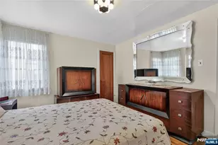 179 E Main St, Bergenfield, NJ 07621 - Photo 7