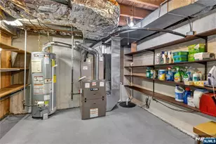 179 E Main St, Bergenfield, NJ 07621 - Photo 23