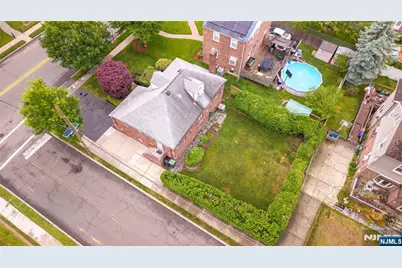 179 E Main Street, Bergenfield, NJ 07621 - Photo 29