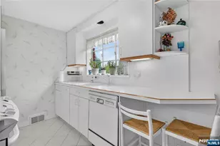 179 E Main St, Bergenfield, NJ 07621 - Photo 11