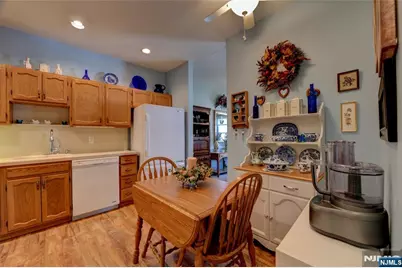 2 Richmond Road 312 #312, West Milford, NJ 07480 - Photo 9