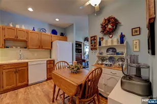 2 Richmond Road 312, West Milford, NJ 07480 - Photo 9