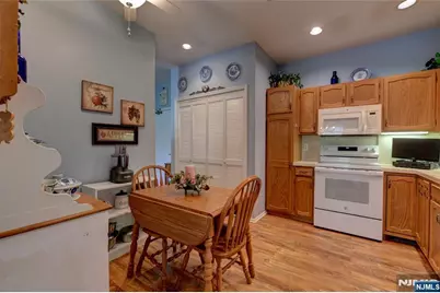 2 Richmond Road 312 #312, West Milford, NJ 07480 - Photo 11