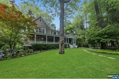 245 Allison Court, Englewood, NJ 07631 - Photo 3