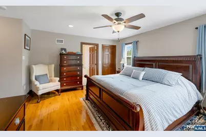 395 Wood Ridge Avenue, Wood Ridge, NJ 07075 - Photo 23