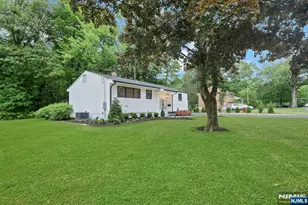 282 Spring Valley Rd, Park Ridge, NJ 07656 - Photo 3