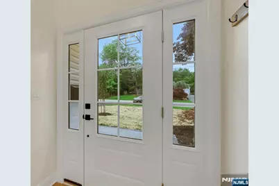 282 Spring Valley Road, Park Ridge, NJ 07656 - Photo 5