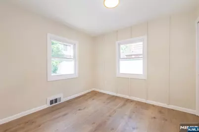 421 Tryon Avenue, Englewood, NJ 07631 - Photo 13