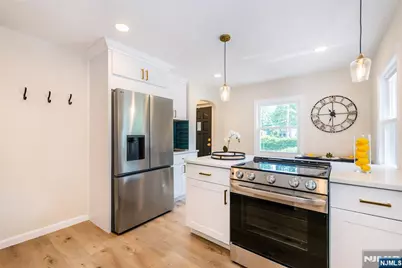 421 Tryon Avenue, Englewood, NJ 07631 - Photo 7