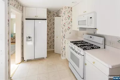 26 Crestview Hill Road, Livingston, NJ 07039 - Photo 11