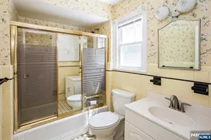 26 Crest View Hill Rd, Livingston, NJ 07039 - Photo 5