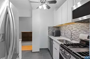 25 Grand Ave 1E, Hackensack, NJ 07601 - Photo 7