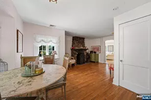 716 Colonial Rd, Franklin Lakes, NJ 07417 - Photo 3