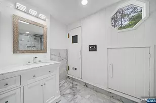 433 Louisa Ave, Wyckoff Township, NJ 07481 - Photo 25