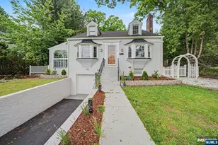 433 Louisa Ave, Wyckoff Township, NJ 07481 - Photo 5