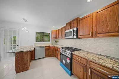 433 Louisa Avenue, Wyckoff Township, NJ 07481 - Photo 9