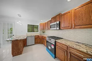 433 Louisa Ave, Wyckoff Township, NJ 07481 - Photo 9