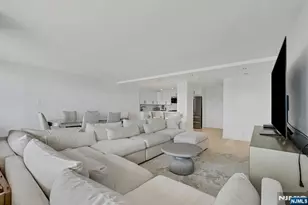 6040 Blvd East 31E, West New York, NJ 07093 - Photo 9