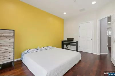 351 Oswego Court 351 #351, West New York, NJ 07093 - Photo 21