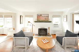 570 Shelton Rd, Ridgewood, NJ 07450 - Photo 5