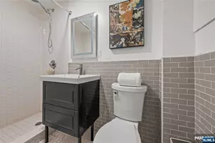 321 1/2 Pavonia Ave, Jersey City, NJ 07302 - Photo 9