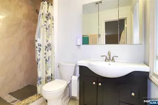 20 Franklin Ave, Wallington, NJ 07057 - Photo 13