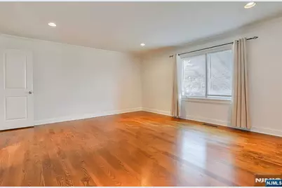 20 Franklin Avenue, Wallington, NJ 07057 - Photo 9