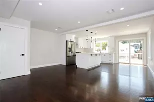 14 Byrne Pl, Bergenfield, NJ 07621 - Photo 13
