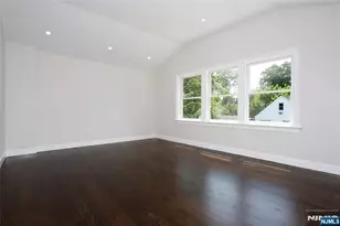 14 Byrne Pl, Bergenfield, NJ 07621 - Photo 27