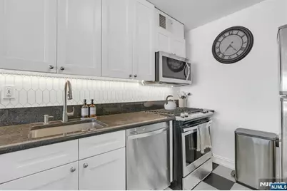 1203 River Road 9D #9D, Edgewater, NJ 07020 - Photo 15