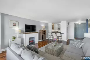 1203 River Road 9D, Edgewater, NJ 07020 - Photo 11
