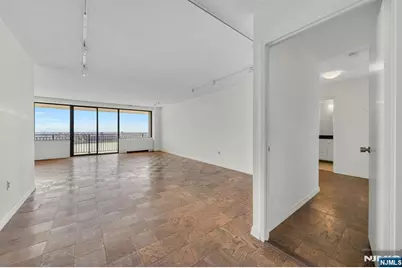 1500 Palisade Avenue 23E #23E, Fort Lee, NJ 07024 - Photo 9