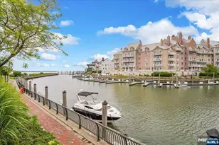15 Freedom Way 412, Jersey City, NJ 07305 - Photo 21