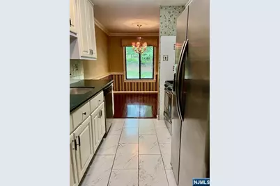 151 Indian Hollow Court 151 #151, Mahwah, NJ 07430 - Photo 15