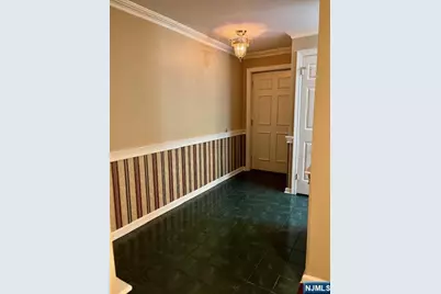 151 Indian Hollow Court 151 #151, Mahwah, NJ 07430 - Photo 3