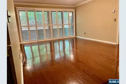 151 Indian Hollow Court 151 #151, Mahwah, NJ 07430 - Photo 5
