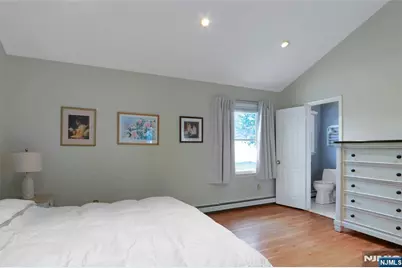 364 Piermont Avenue, Hillsdale, NJ 07642 - Photo 17