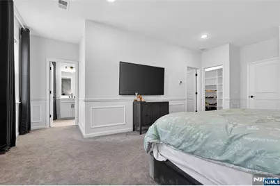 29 Arnold Drive, Wood Ridge, NJ 07075 - Photo 11
