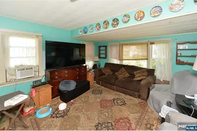 144 Degraw Avenue, Teaneck Township, NJ 07666 - Photo 3