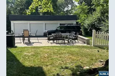 295 Lincoln Avenue, Ridgewood, NJ 07450 - Photo 17