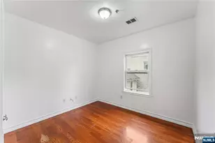 239 Baldwin Ave 3, Jersey City, NJ 07306 - Photo 3