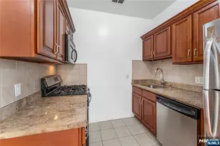 239 Baldwin Ave 3, Jersey City, NJ 07306 - Photo 11