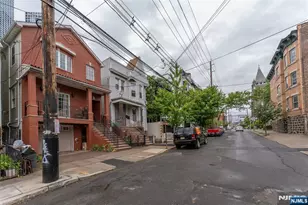 239 Baldwin Ave 3, Jersey City, NJ 07306 - Photo 23