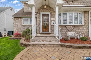 347 Mansfield Ave, Secaucus, NJ 07094 - Photo 5