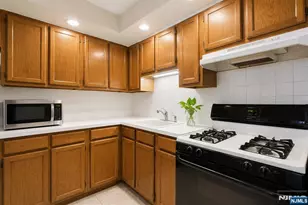 9123 Newkirk Ave, North Bergen, NJ 07047 - Photo 11