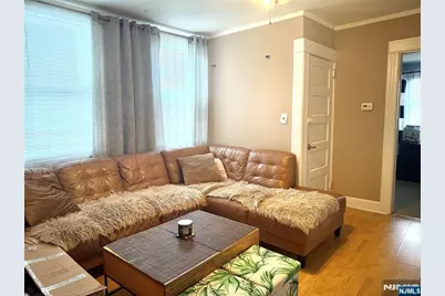 189 Martha Avenue, Elmwood Park, NJ 07407 - Photo 5