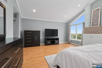 9121 Newkirk Avenue, North Bergen, NJ 07047 - Photo 11