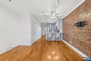 919 Park Ave 3R, Hoboken, NJ 07030 - Photo 3