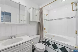 919 Park Ave 3R, Hoboken, NJ 07030 - Photo 15