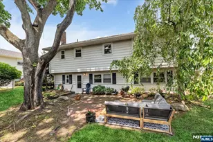 681 Schaefer Ave, Oradell, NJ 07649 - Photo 19